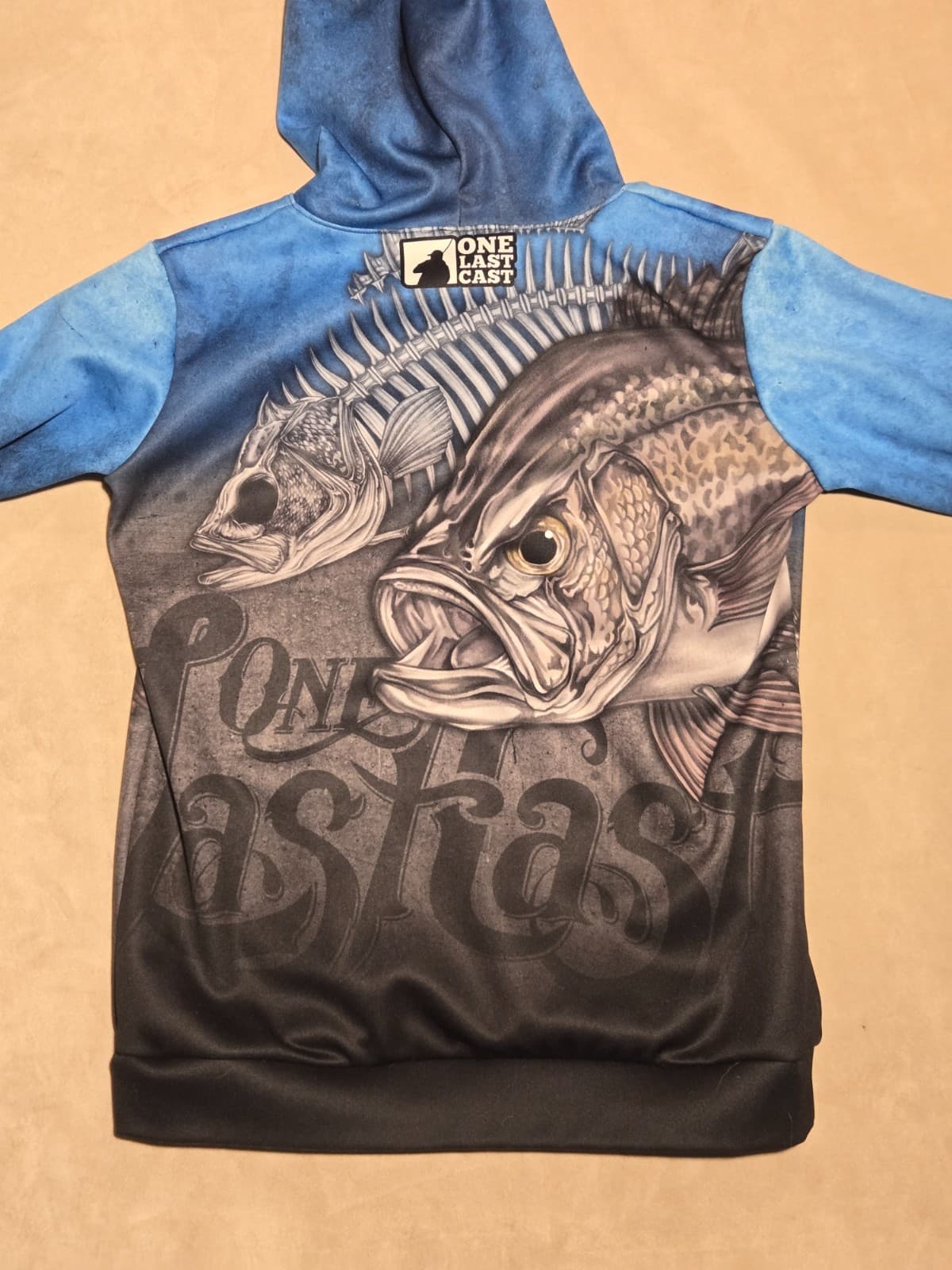 One Last Cast Papermouth Predator Fishing Hoodie Large Crappie Water Resistant - Thumbnail 2