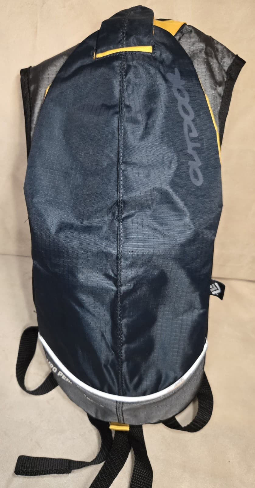 Outdoor Products H20 Performance 2L Hydration Pack Hiking Cycling Blue Gray EUC - Image 1