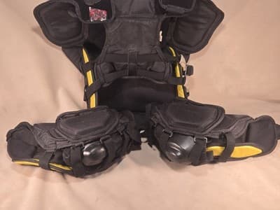 CCM Premier Hockey Goalie Shoulder Pads-Size Jr-G-TG -L/XL - Thumbnail 7