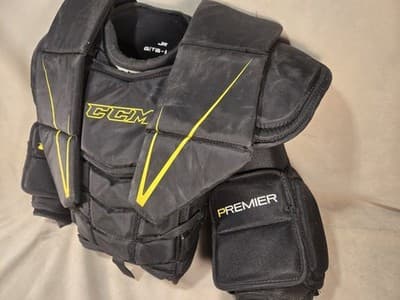 CCM Premier Hockey Goalie Shoulder Pads-Size Jr-G-TG -L/XL - Thumbnail 4