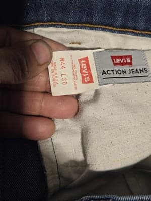 Vtg 80s Levi’s Action Jeans Red Tab Made in USA | Dark Wash Straight Leg | 40x30 - Thumbnail 4