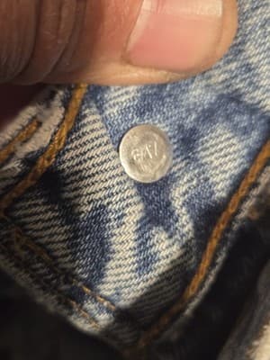 Vtg 90s Levi’s 501 Button Fly Jeans Made in USA |Mid Wash Straight Leg | 34 x 36 - Thumbnail 4