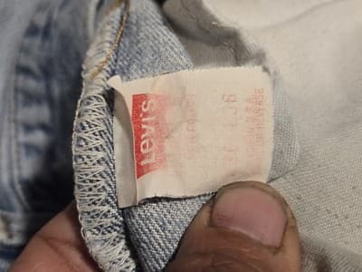 Vtg 90s Levi’s 501xx Button Fly Jeans Made in USA | Light Wash 36x36 (Fits 35x34 - Thumbnail 11