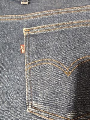Vtg 80s Levi’s Action Jeans Red Tab Made in USA | Dark Wash Straight Leg | 40x30 - Thumbnail 2
