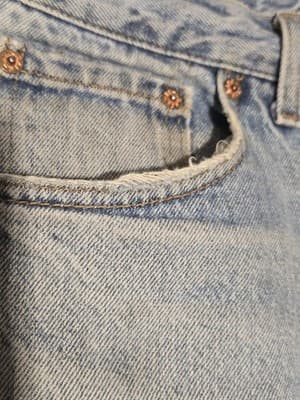 Vtg 90s Levi’s 501xx Button Fly Jeans Made in USA | Light Wash 36x36 (Fits 35x34 - Thumbnail 6