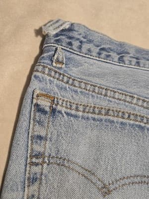 Vtg 90s Levi’s 501xx Button Fly Jeans Made in USA | Light Wash 36x36 (Fits 35x34 - Thumbnail 5