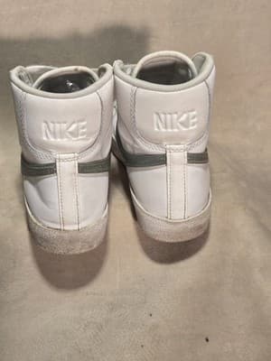 Size 6 - Nike Blazer '77 Essential Mid Glitter Swoosh - Dusty Sage W - Thumbnail 7