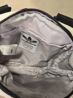 bolsa transversal adidas pride utility festival 3.0 - Thumbnail 5