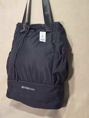 Beyond Yoga Convertible Backpack Black Zipped Pockets New With Tags 15in/17in - Image 1