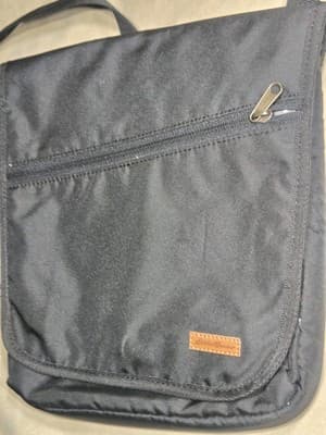 Eddie Bauer Crossbody Messenger Bag Black Adjustable Strap Travel Pockets - Thumbnail 3
