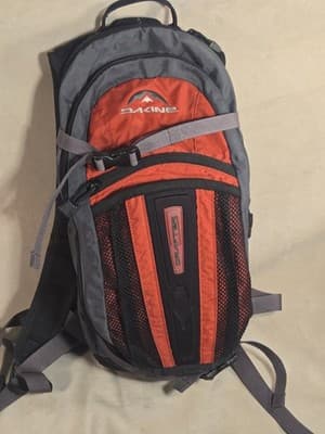 Dakine Drafter Mountain Bike hydration Backpack #8150-300-24 - Image 1