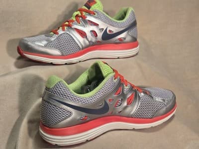 Size 9.5 - Nike Dual Fusion Lite Low Gray W - Thumbnail 3