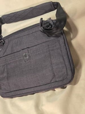OGIO Black Messenger Bag - Laptop/Travel Bag - Used, Great Condition - Thumbnail 4