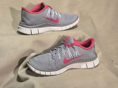 Nike Free 5.0 Womens 7.5 Athletic Running Sneaker Grey Pink Lace-Up Shoes - Thumbnail 3