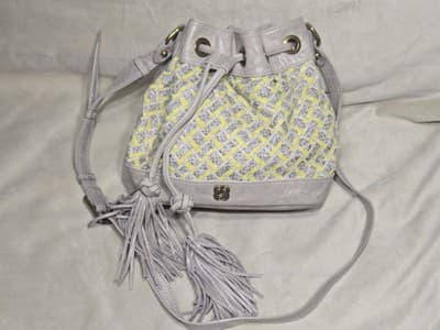 ELLIOTT LUCCA WOVEN LEATHER GRAY SHOULDER OR BUCKET BAG. EASY CLOSE DRAW STRINGS - Image 1