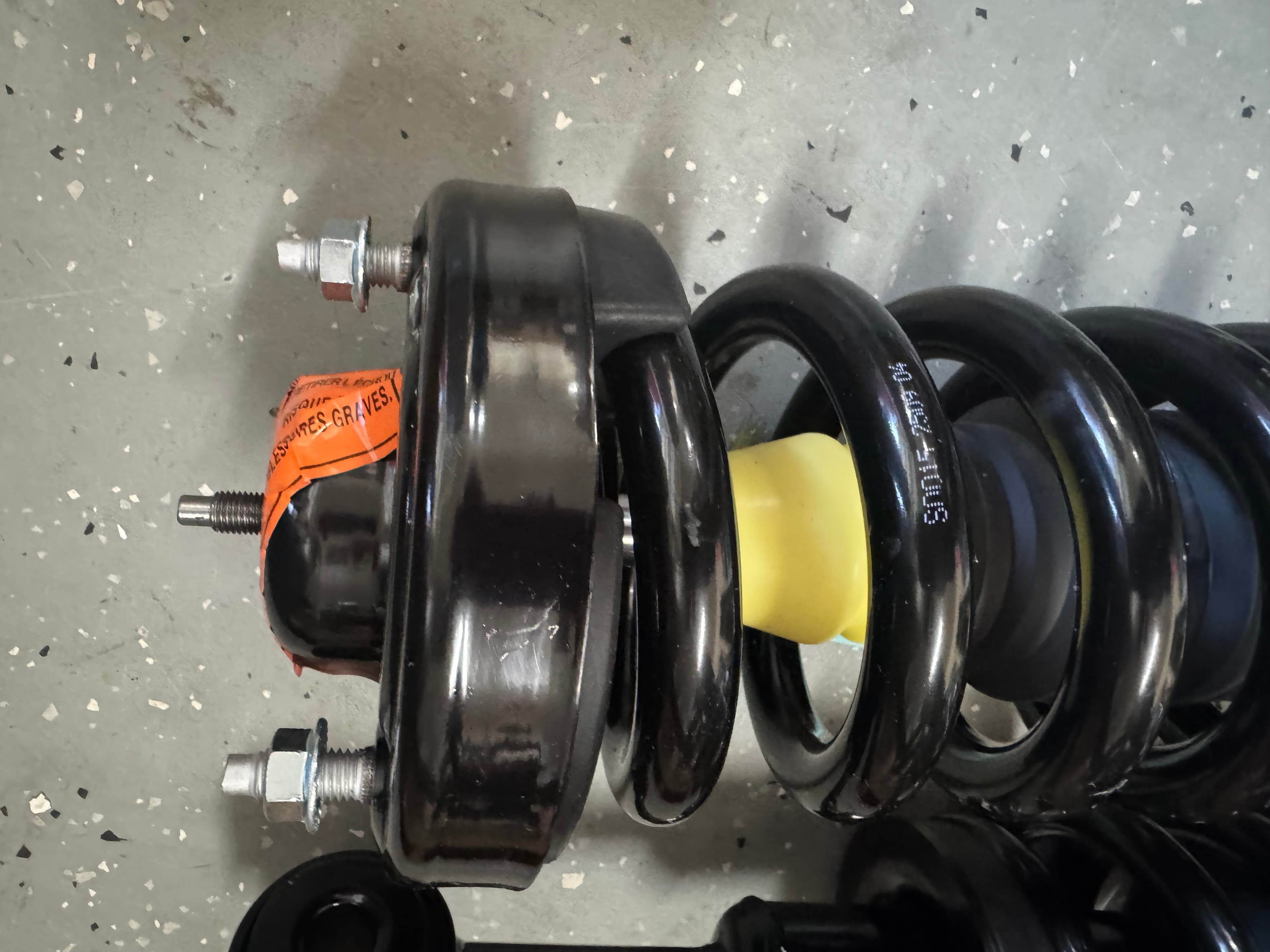 Front Strut Assembly with Coil Spring for Vehicle Suspension - Thumbnail 6