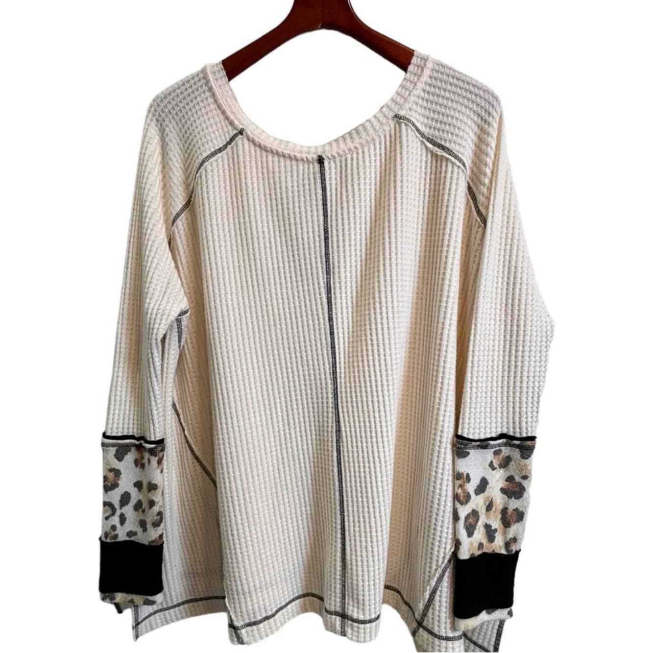 Free People Oversized Lovin Leopard Thermal Top - Thumbnail 3
