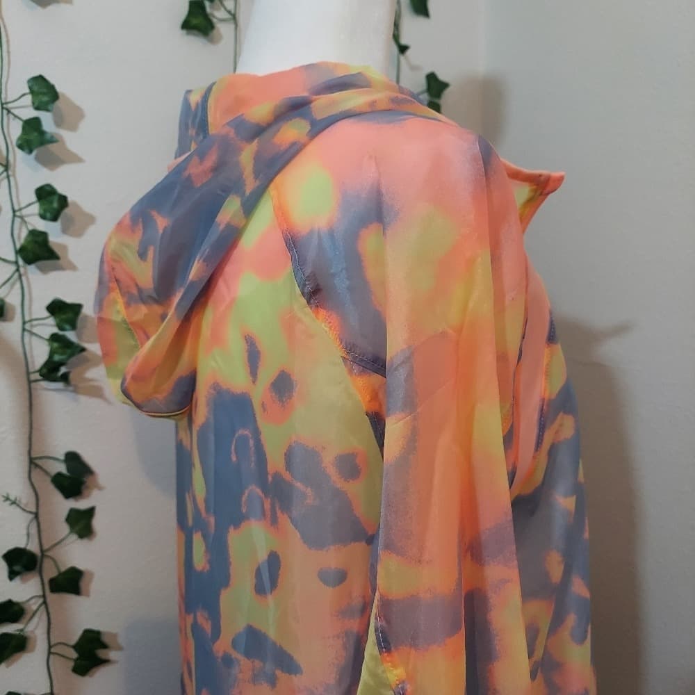 Under Armour Neon Multi-Color Lightweight Hooded Pullover - Thumbnail 7