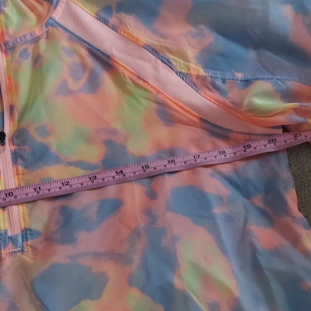 Under Armour Neon Multi-Color Lightweight Hooded Pullover - Thumbnail 9