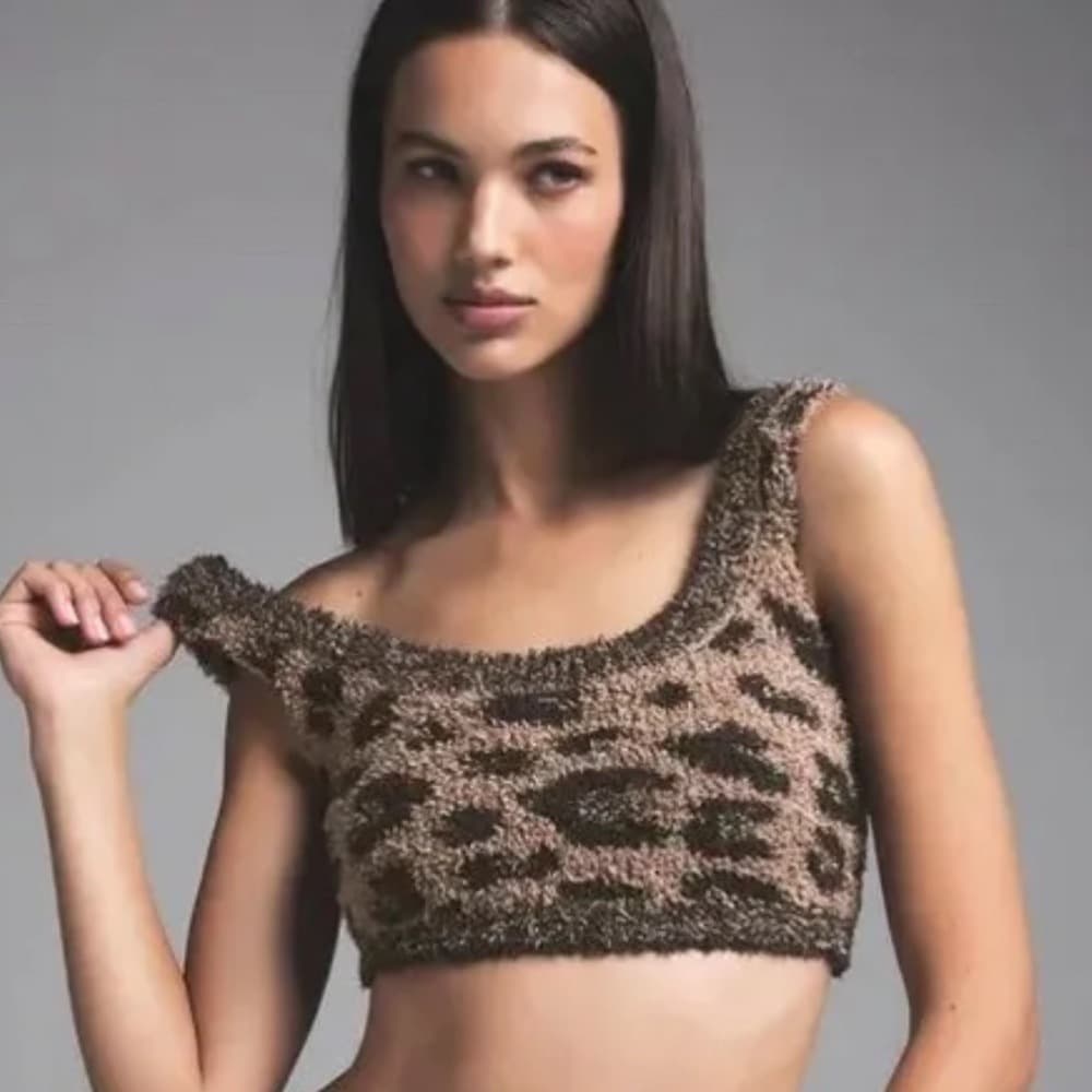 SKIMS Leopard-Print Cropped Fuzzy Tank Top in Brown and Black - Image 1