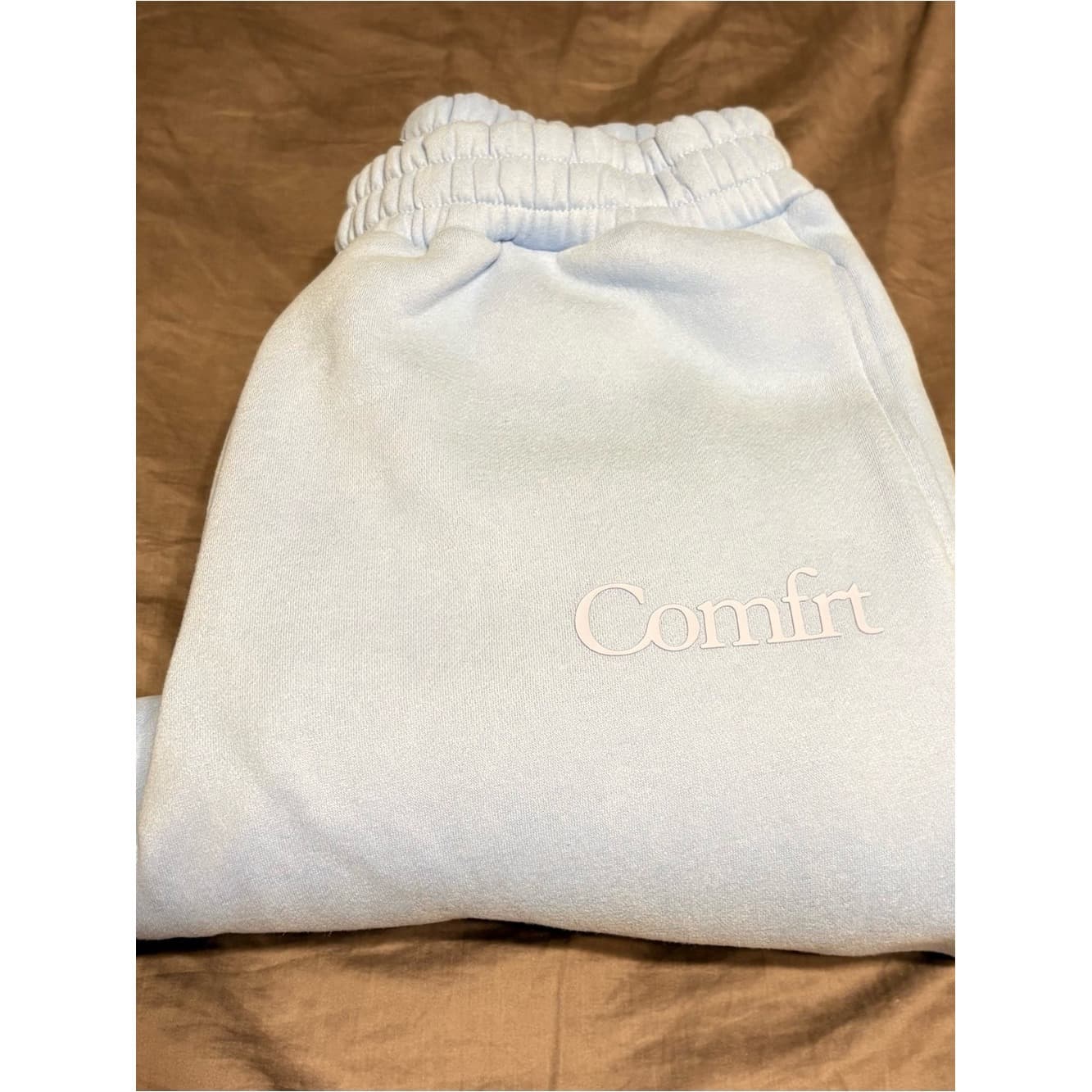 Comfrt Minimalist sweats in Astro - Thumbnail 2