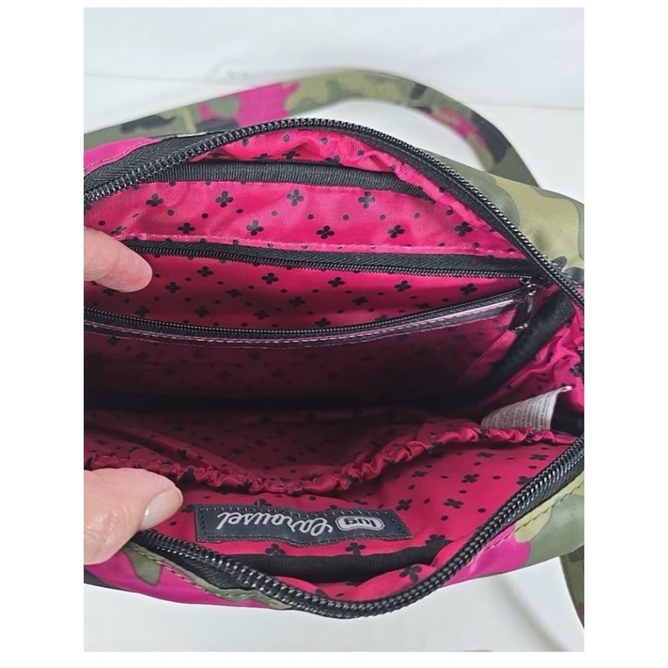 Lug Carousel Quilted Crossbody Bag in Pink Camo - Thumbnail 2
