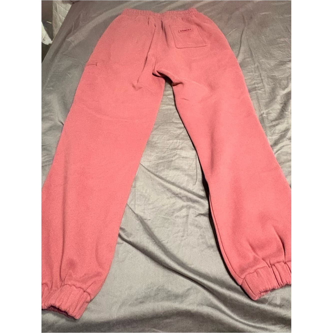 Comfrt Travel Essentials sweats in Berry - Thumbnail 4