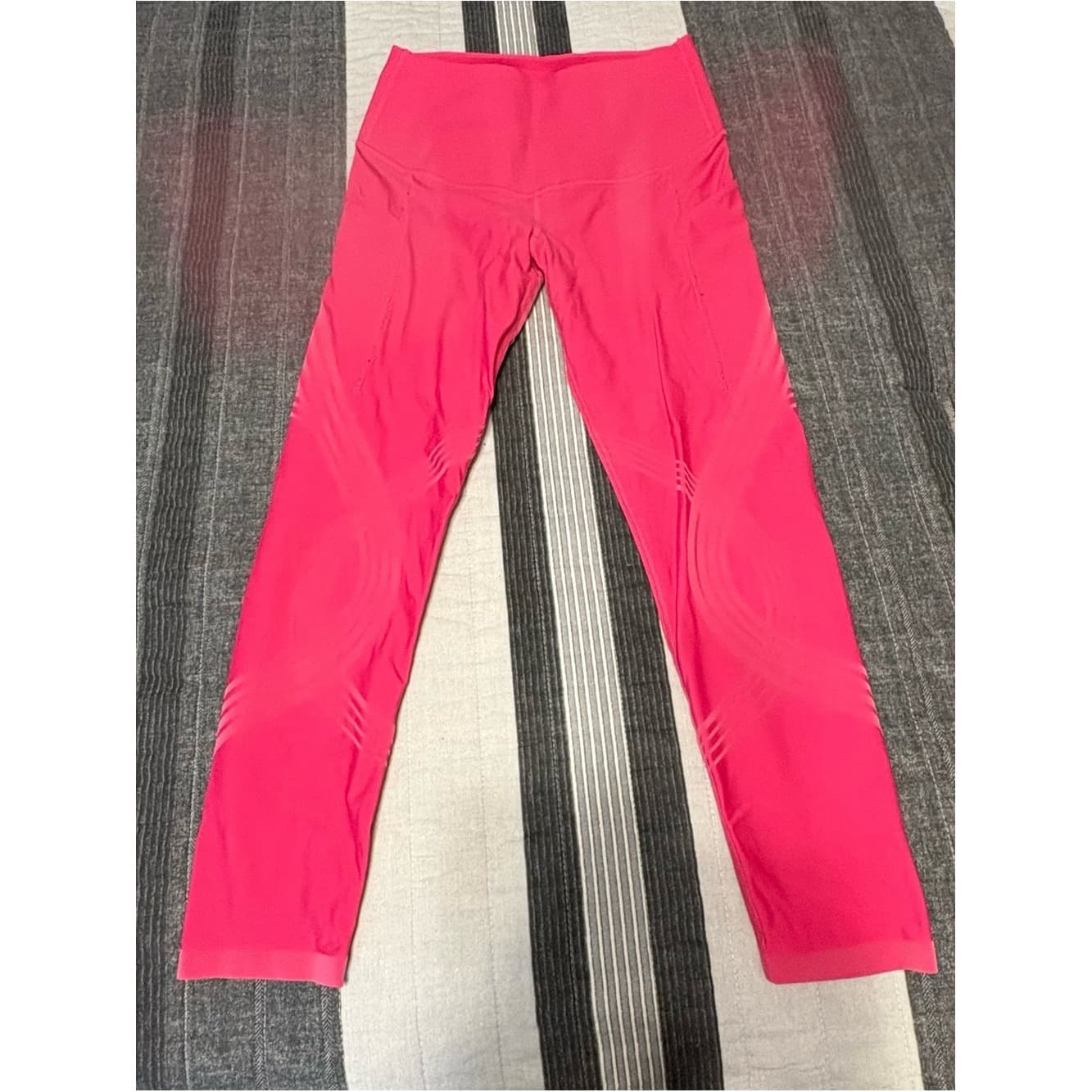 Fanka Body Sculpt Side Pocket 7/8 Leggings in Magenta - Thumbnail 4