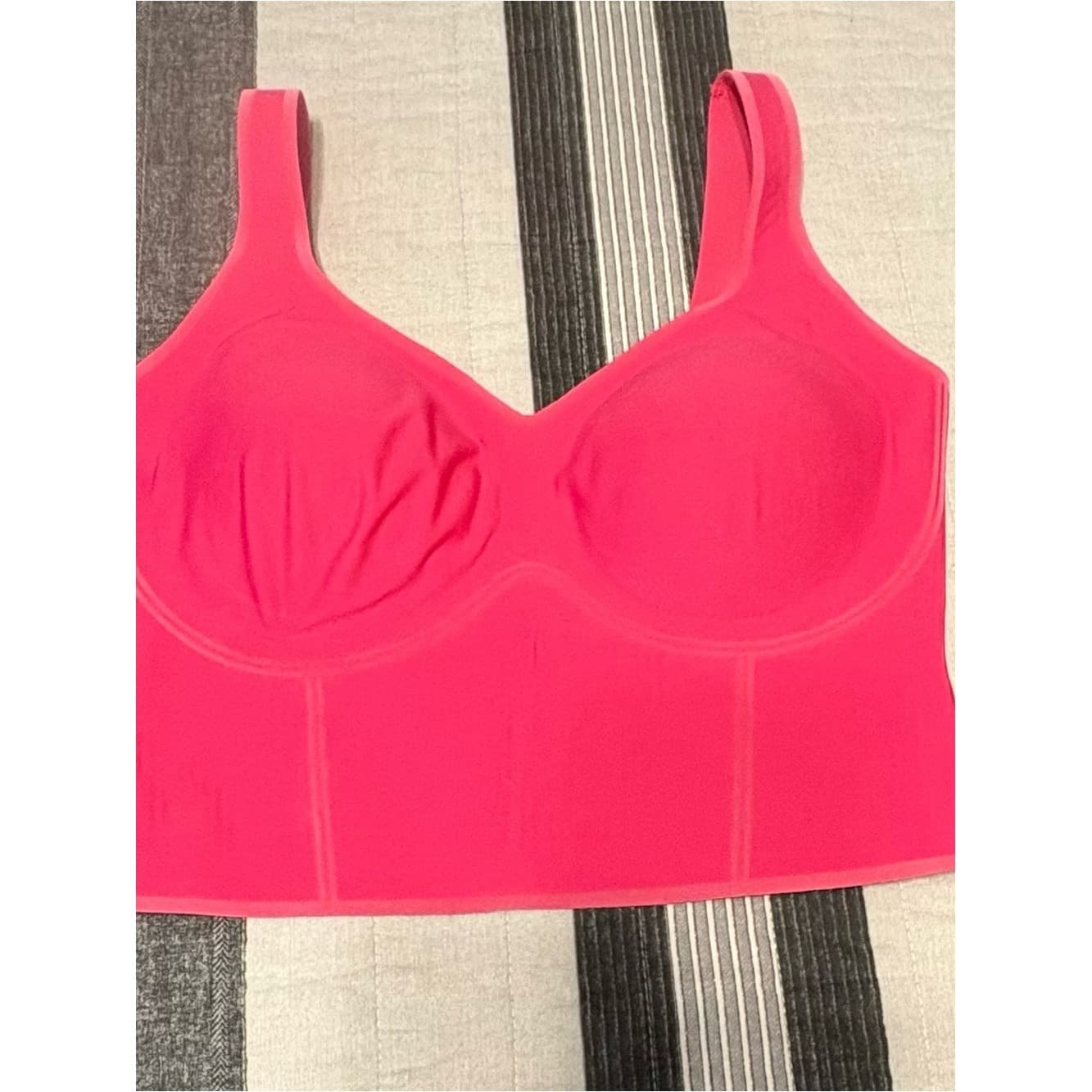 Fanka Body Sculpt Bra Tank in Magenta - Thumbnail 3