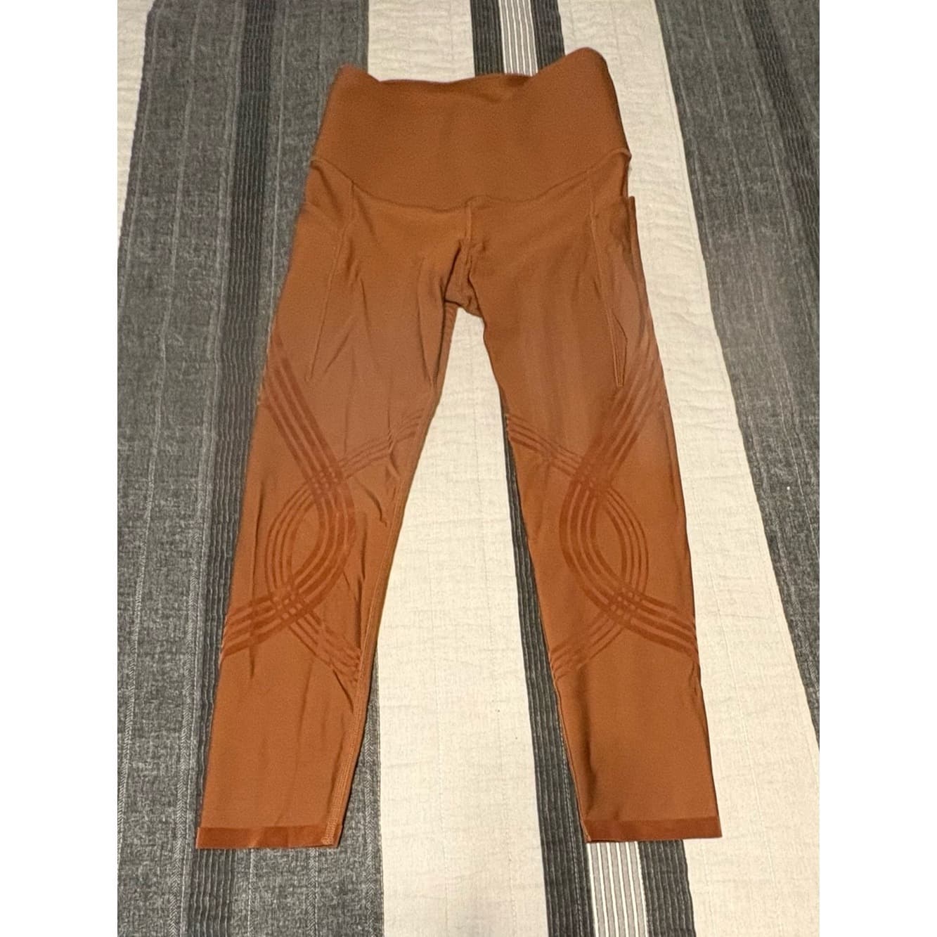 Fanka Body Sculpt Side Pocket 7/8 Leggings in Clove Brown - Thumbnail 3