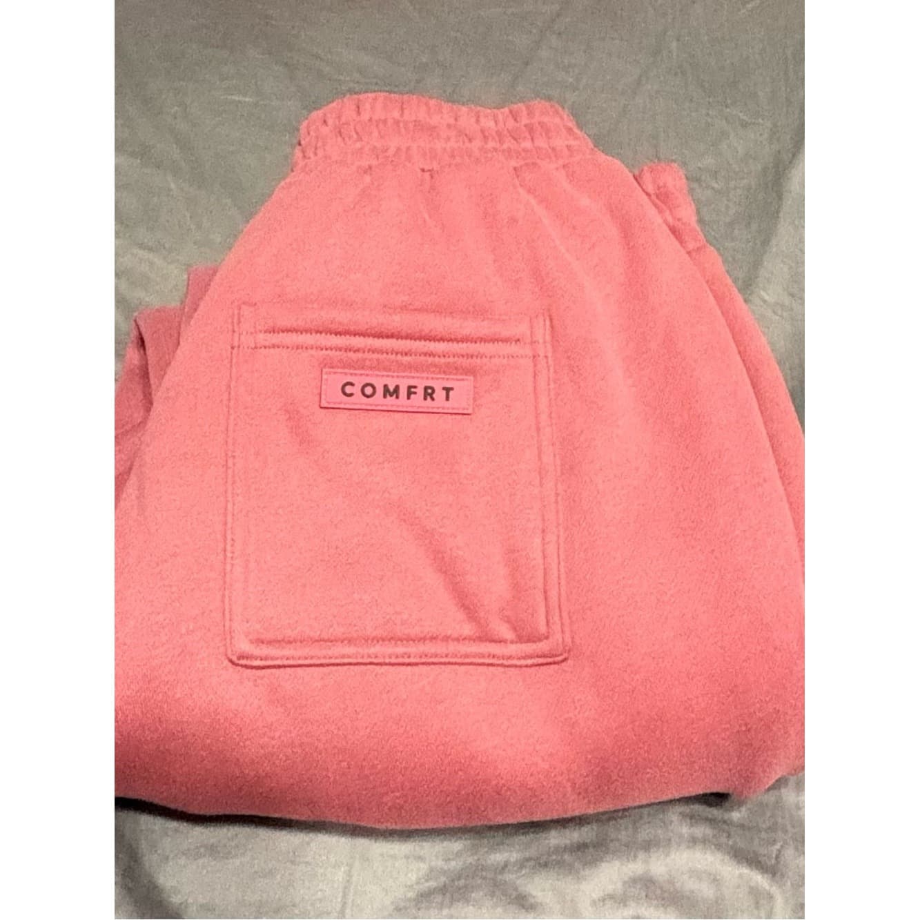 Comfrt Travel Essentials sweats in Berry - Thumbnail 2