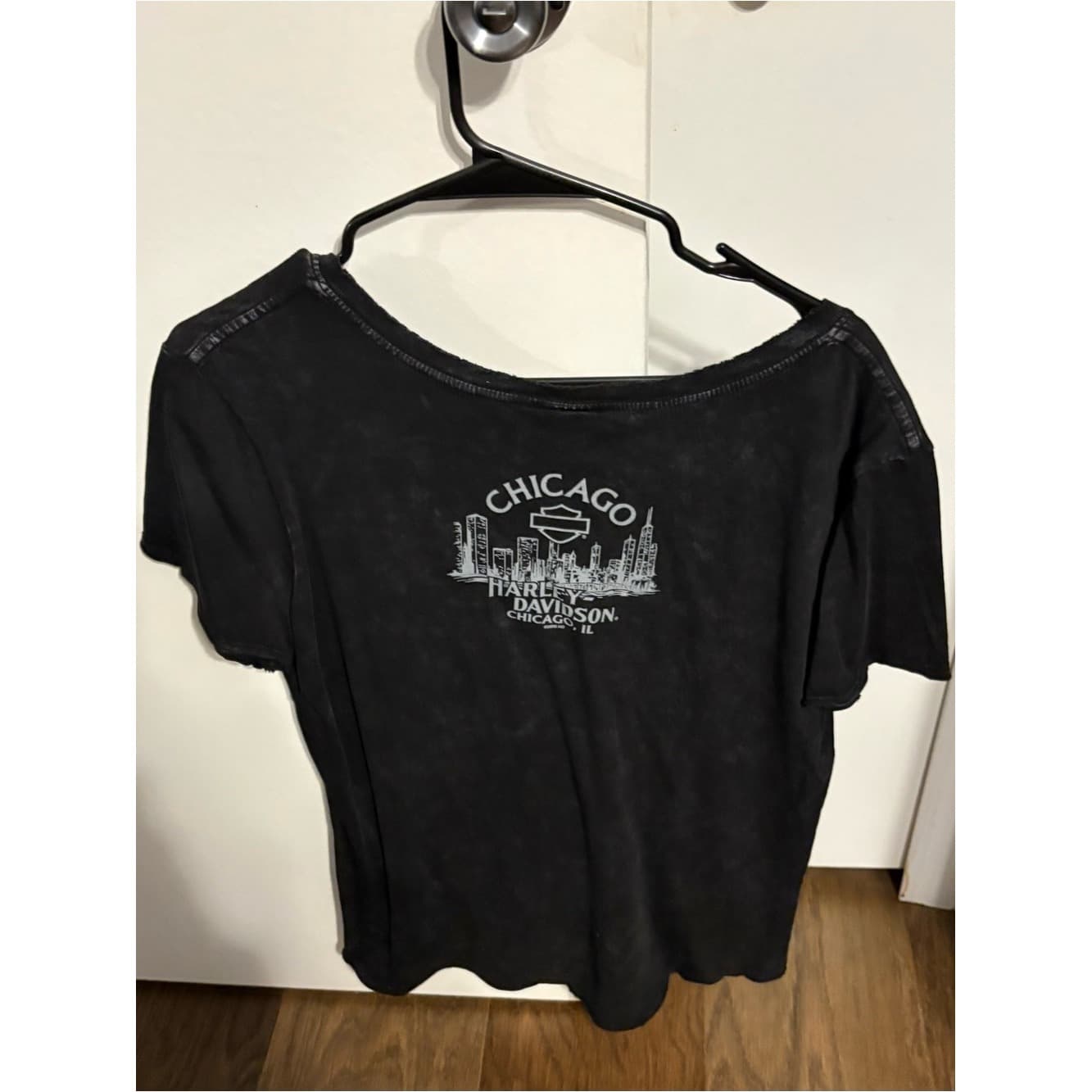 Harley-Davidson Chicago IL Black V-Neck Tee with Gray Skull and Vertical Logo - Thumbnail 2
