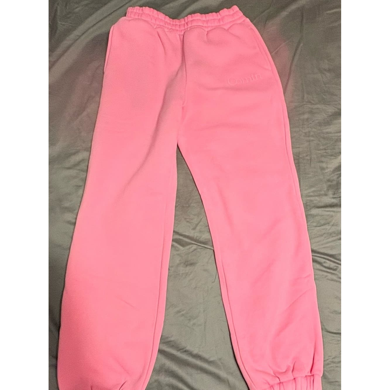 Comfrt minimalist sweats in Sorbet - Thumbnail 4