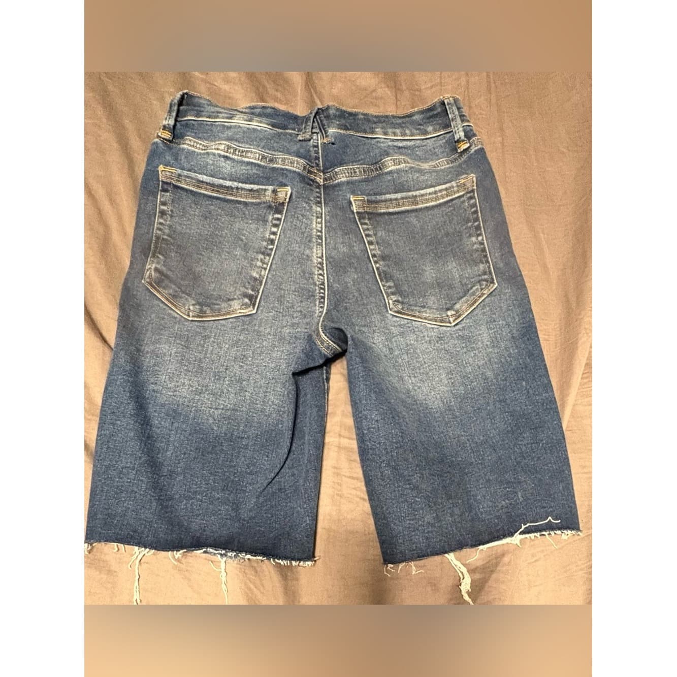 Good American Dark Indigo Distressed Denim Bermuda Shorts - Thumbnail 2