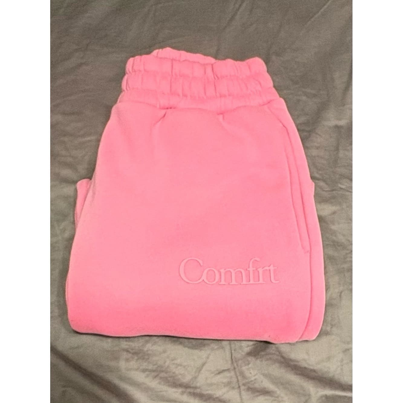 Comfrt minimalist sweats in Sorbet - Thumbnail 2