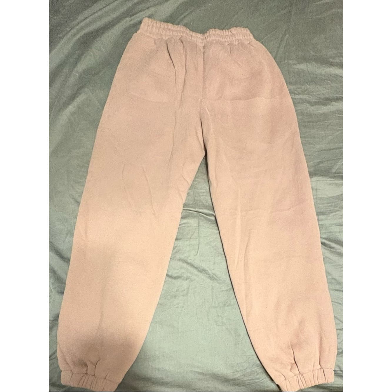 Comfrt Travel Essentials Sweats in Bark - Thumbnail 2