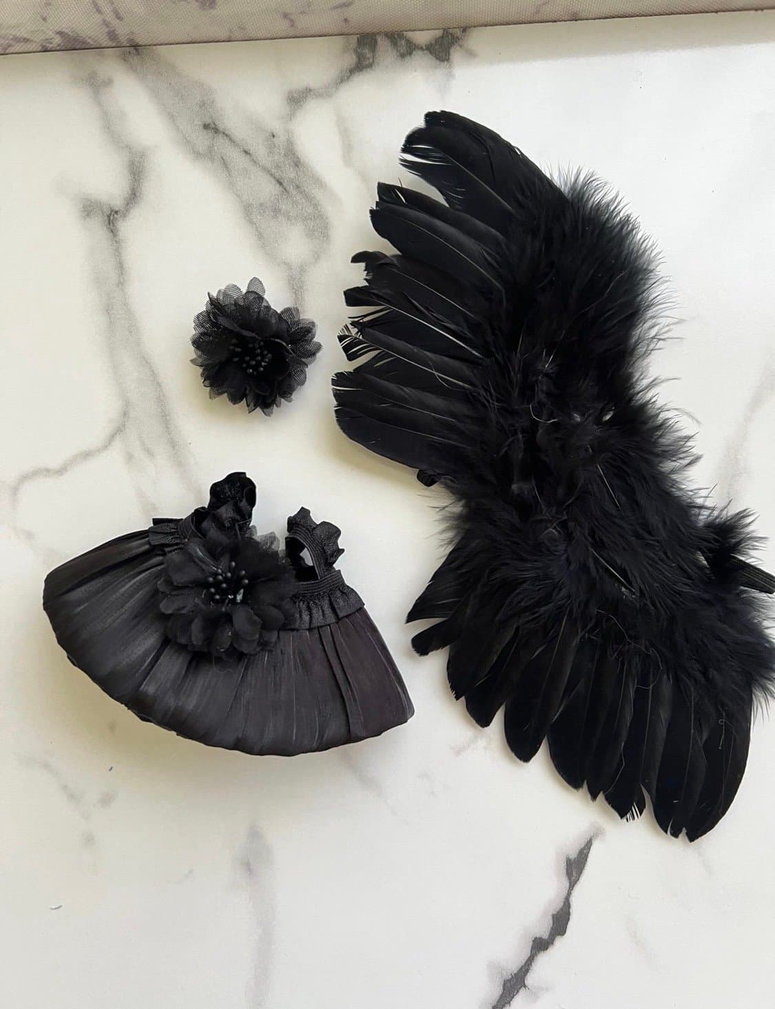 Labubu Dark Angel outfit - Thumbnail 2