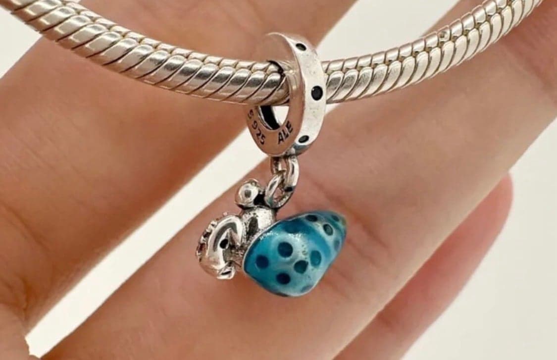 Pandora Glow-in-the-dark Hermit Crab Dangle Charm - Thumbnail 2