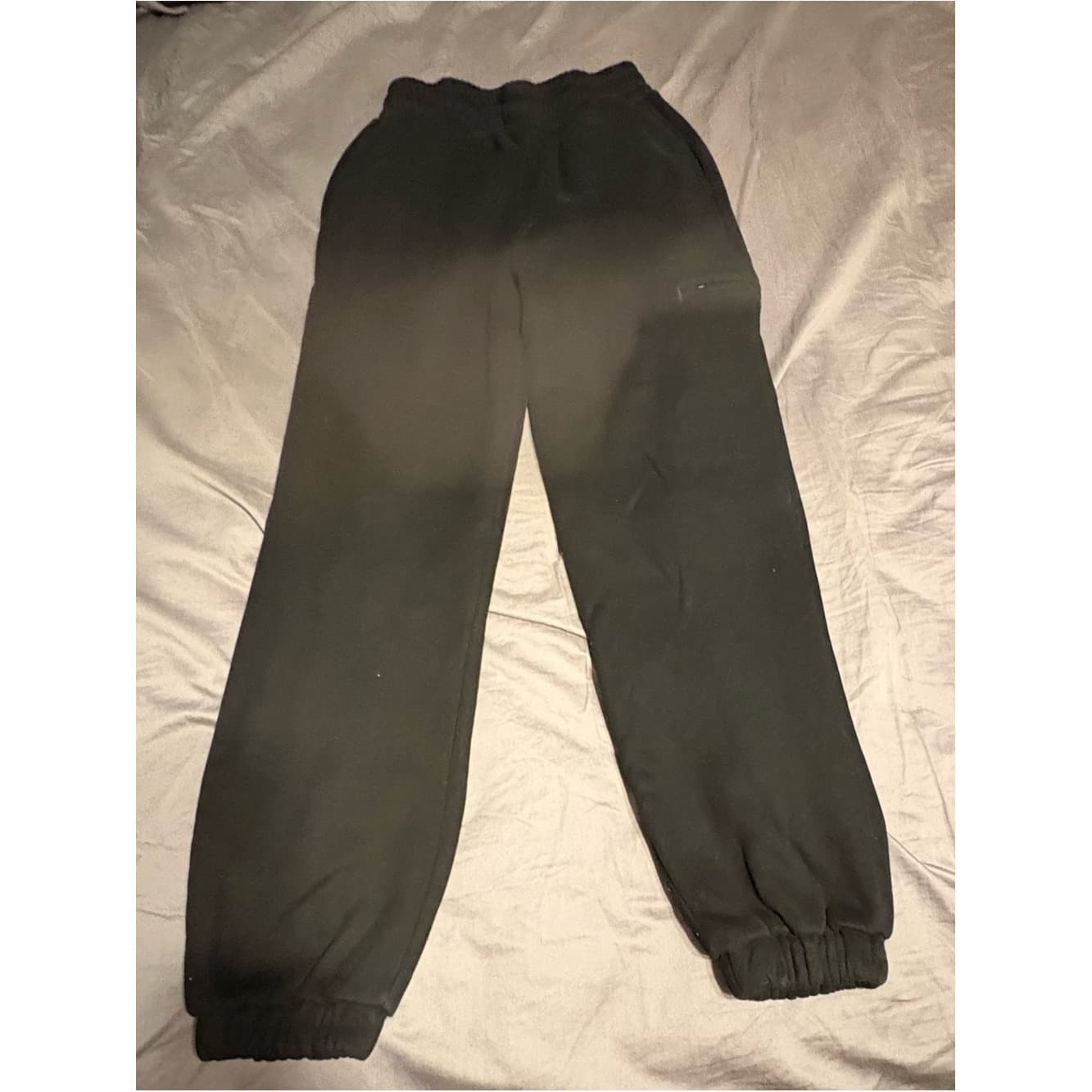 Comfrt Travel Essentials sweats in Black - Thumbnail 3