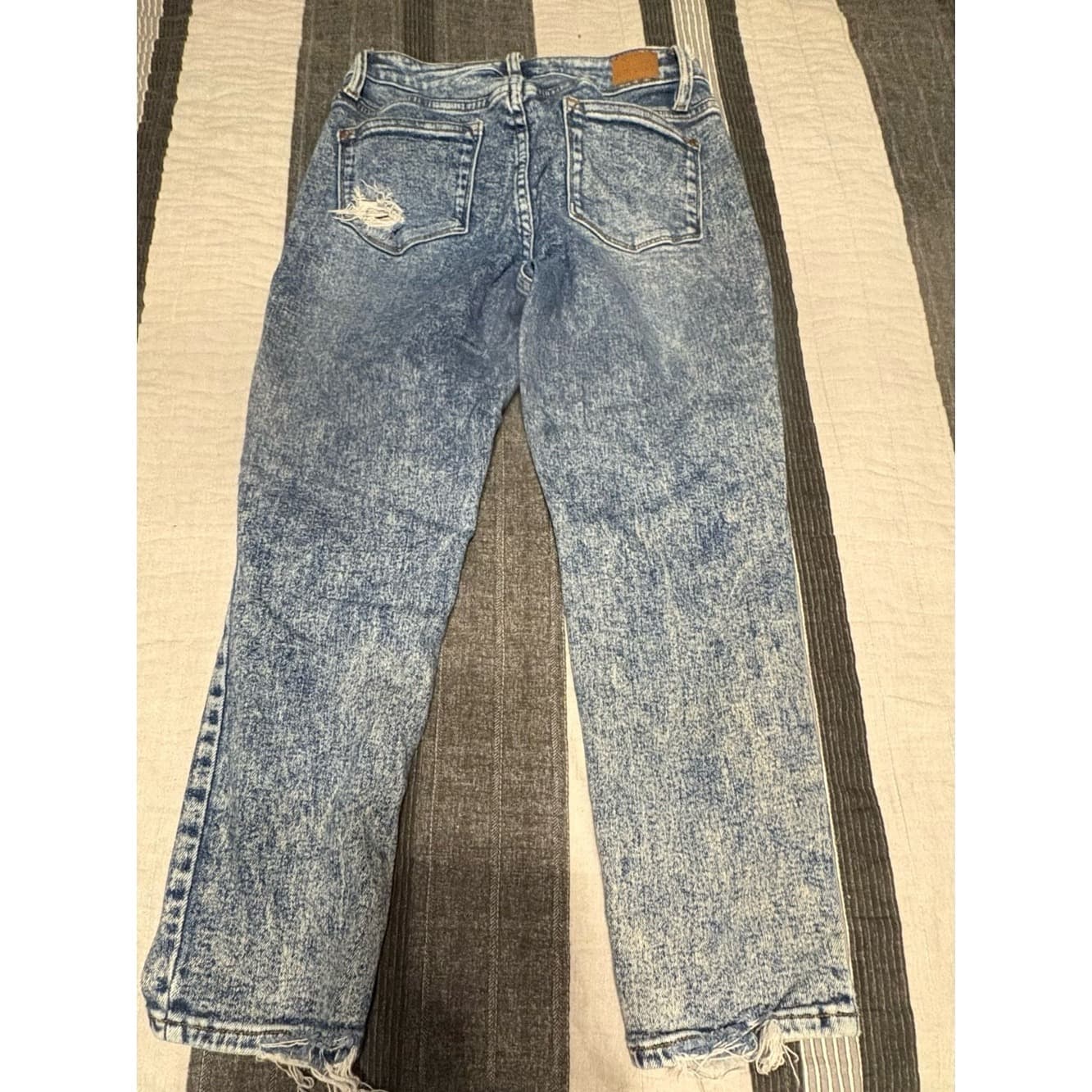 Judy Blue Los Angeles distressed boyfriend fit jeans - Thumbnail 2
