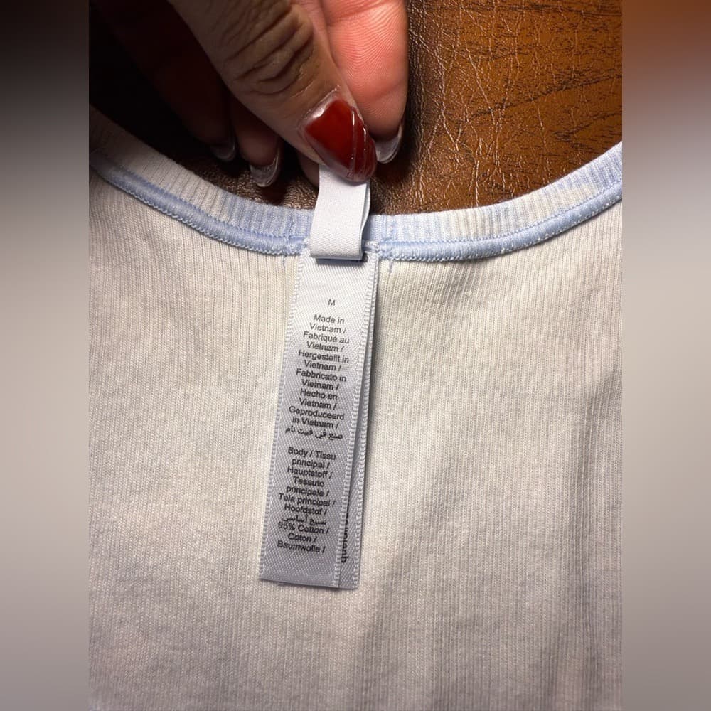 SKIMS Cloud Sky Ribbed Cropped Tank - Thumbnail 5