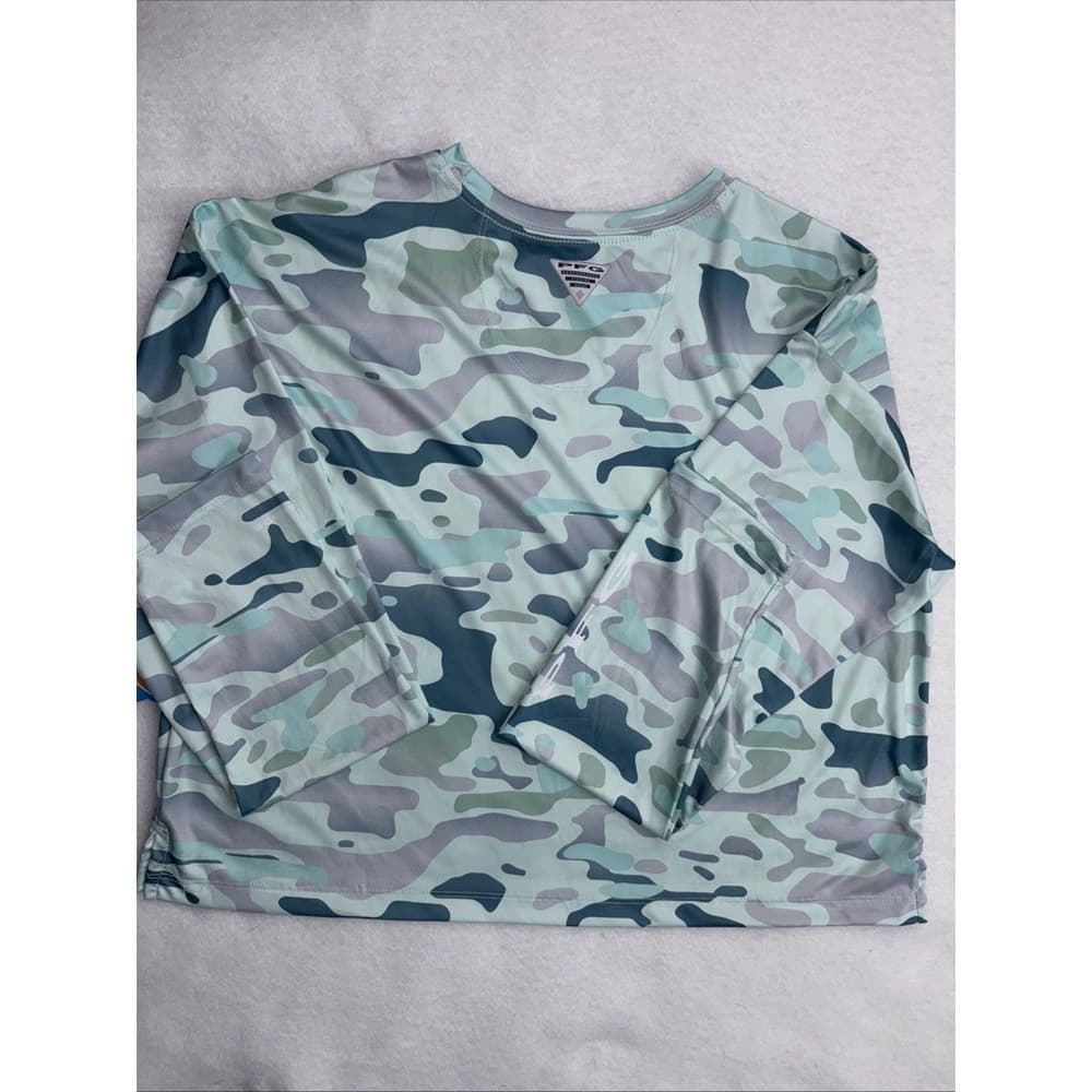 Columbia Women's Long Sleeve Camo Tee in Light Green and Gray - Thumbnail 7