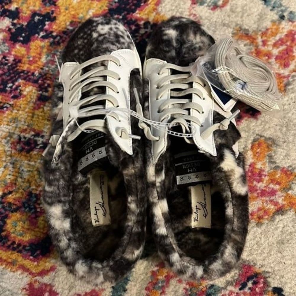 Vintage Havana Faux Fur Black & White Sneakers - Thumbnail 4