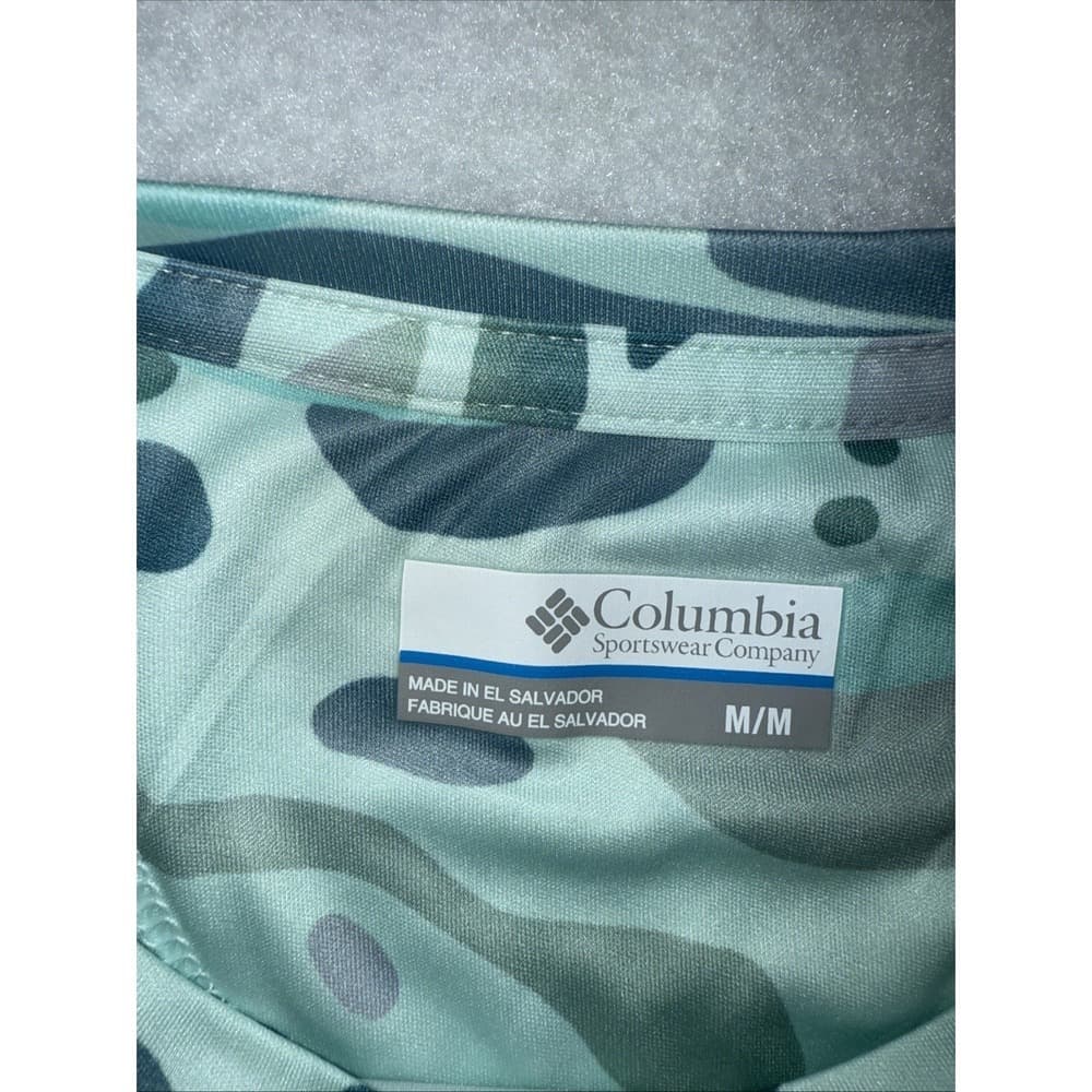 Columbia Women's Long Sleeve Camo Tee in Light Green and Gray - Thumbnail 6