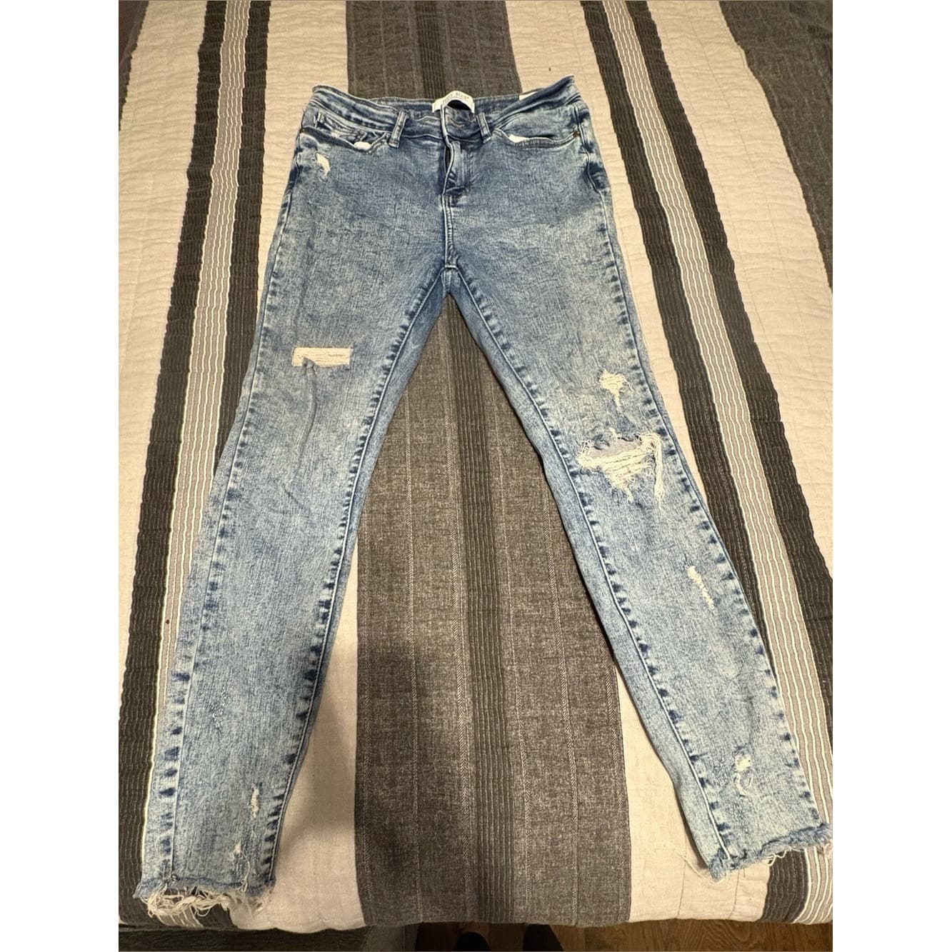 Judy Blue Los Angeles distressed skinny fit jeans - Image 1