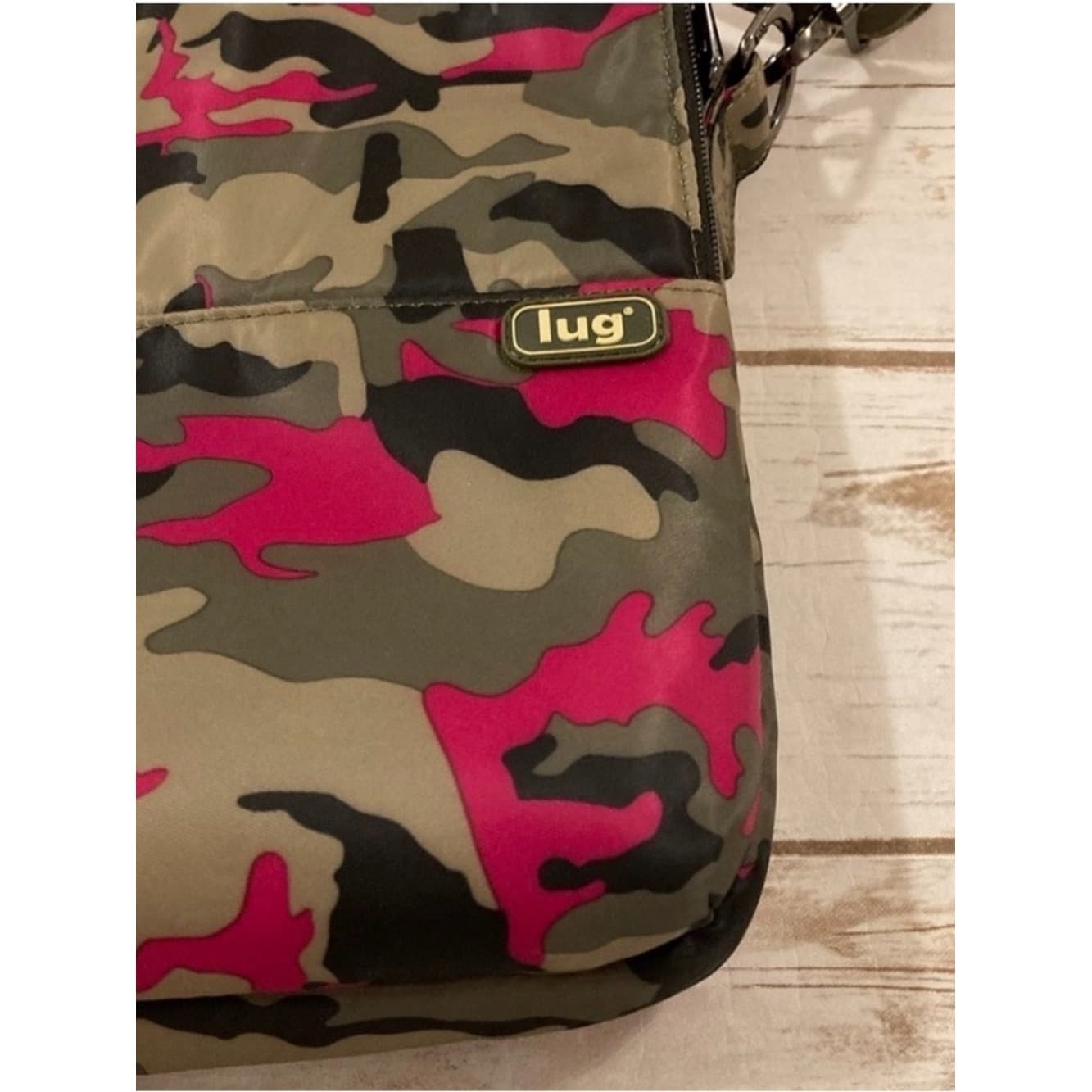 Lug Delta laptop bag in Orchid Camo - Thumbnail 3