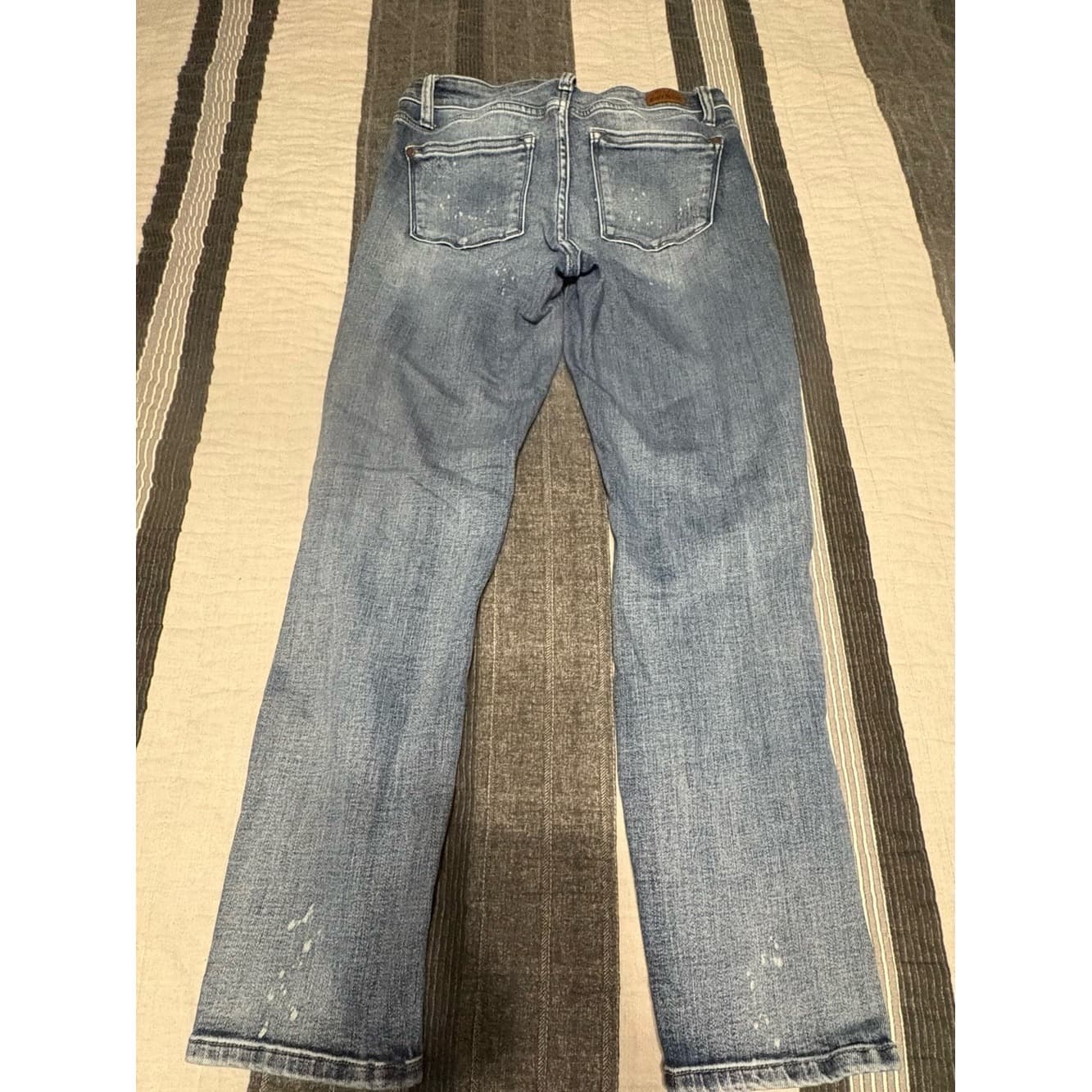 Judy Blue Los Angeles distressed boyfriend fit jeans - Thumbnail 2