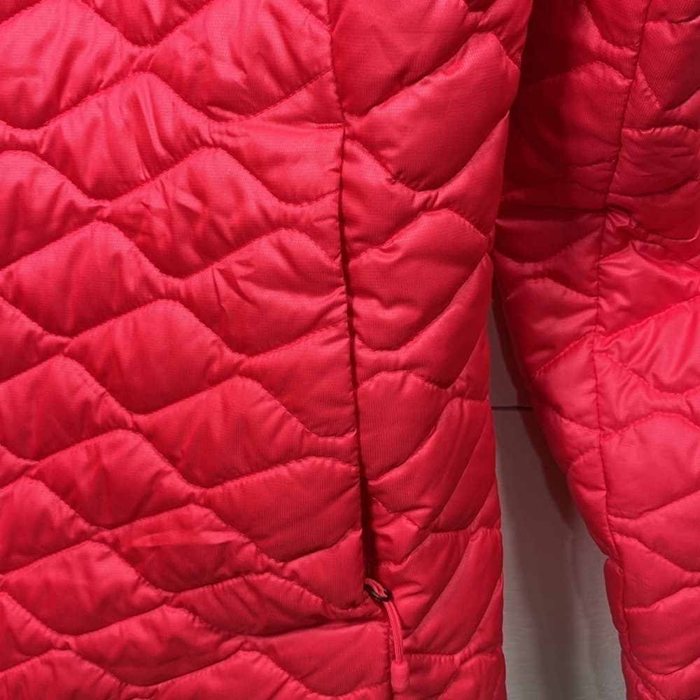 The North Face Women's Red Quilted Puffer Jacket - Thumbnail 4