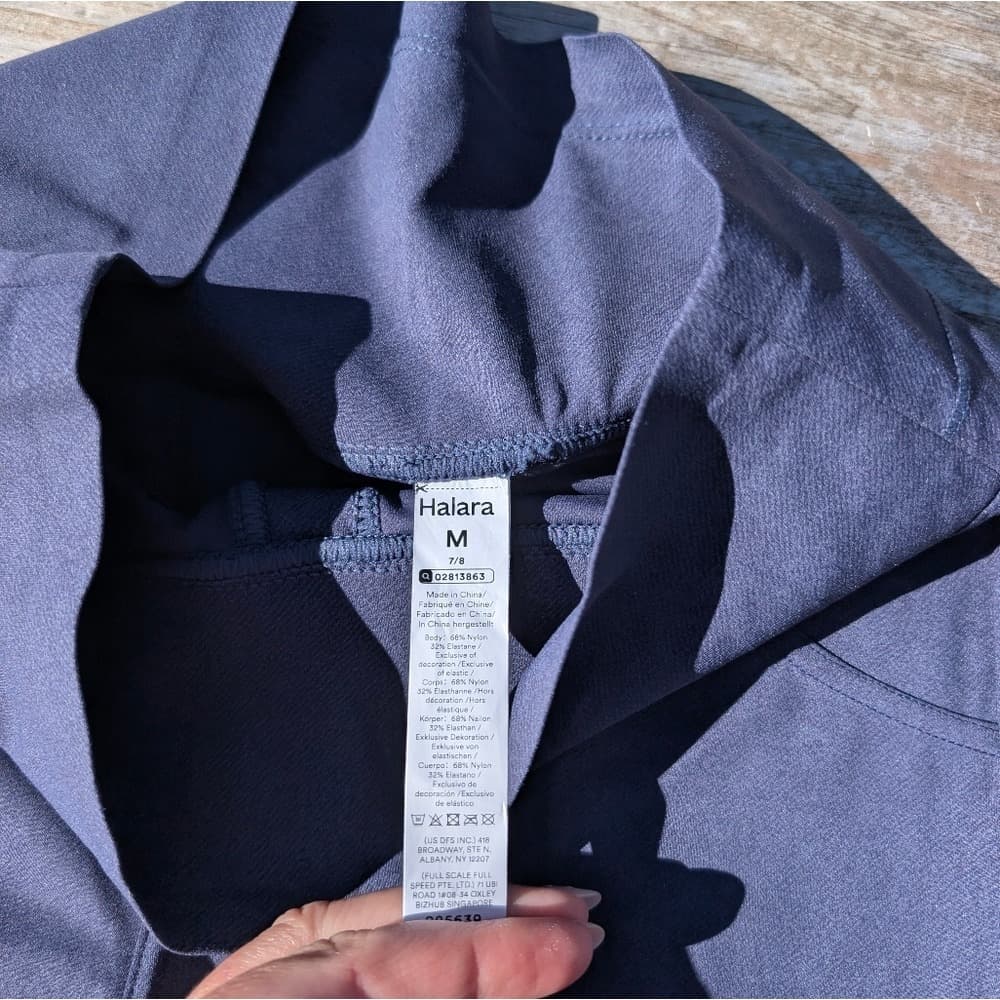 Halara Leggings Size M Blue Denim Print 7/8 Length Butt Lift High Waist Stretch - Thumbnail 7