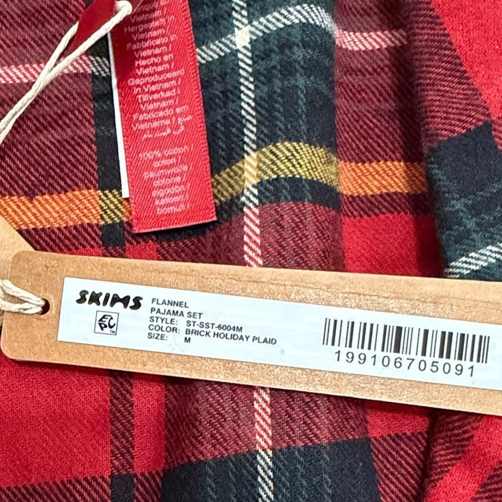 SKIMS Red Plaid Men's Two-Piece Pajama Set - Thumbnail 2